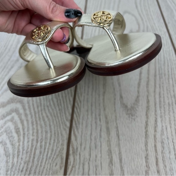 Tory Burch Benton Metallic Leather Thong Flip Flop Sandals 5M Spark Gold $249 - Picture 4 of 9